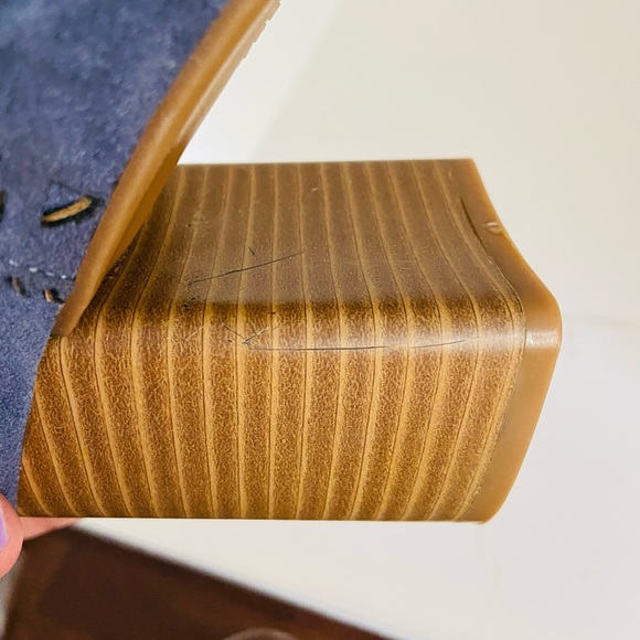 Andrew Geller Women's Erdana heeled sandals - Picture 13 of 14